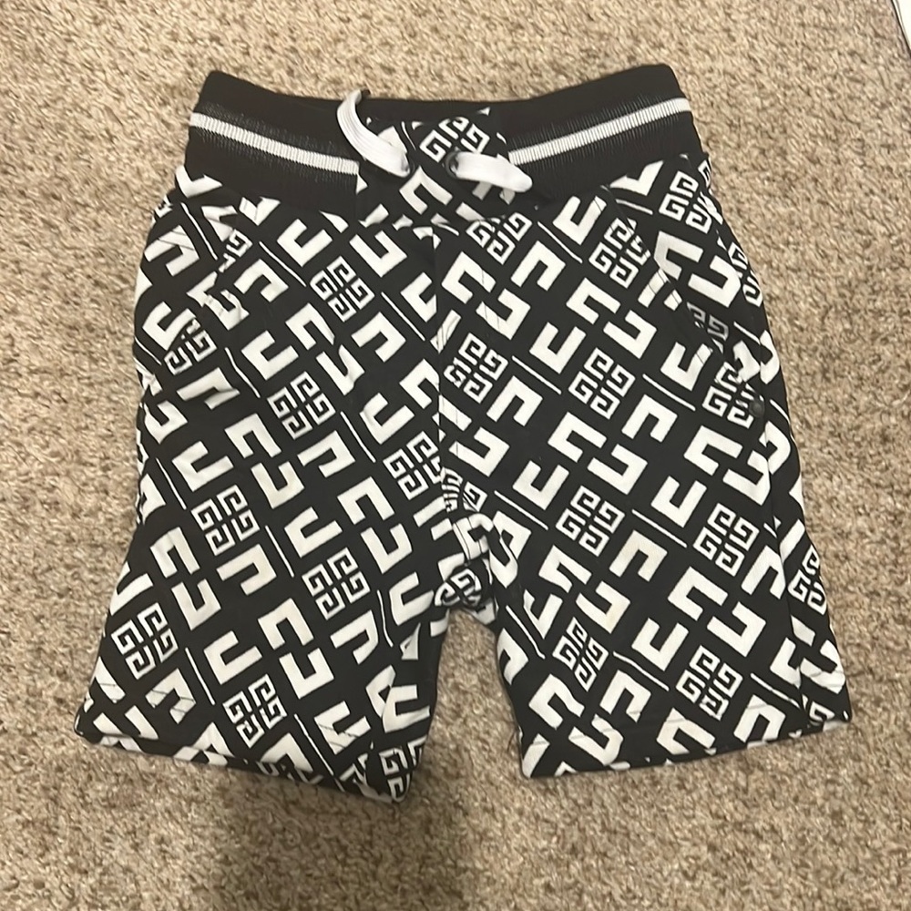 Authentic Kids Givenchy Shorts size 4yrs